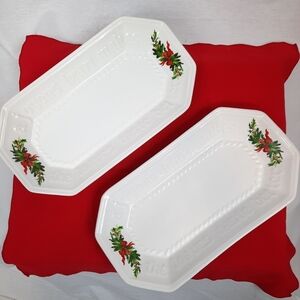 Pfaltzgraff Christmas Heritage Holly Serving Dish Bread Tray‎ Vintage Set of 2